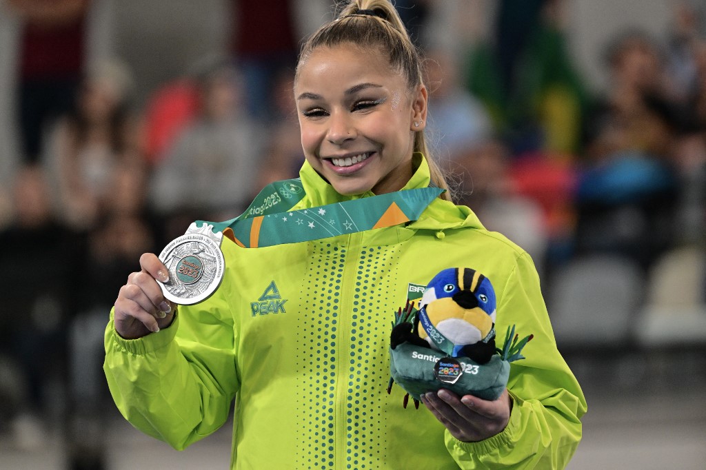Flávia também foi destaque do Brasil no Mundial de ginástica, realizado entre setembro e outubro deste ano