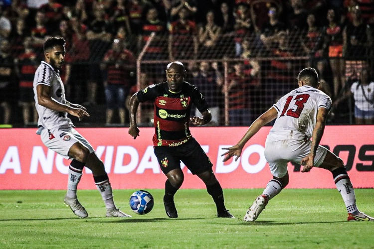 No primeiro turno, o Vitória bateu o Sport por 2 a 1