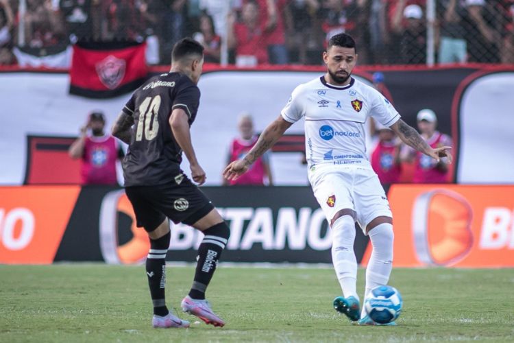 Leão precisará de vitória e combinação de resultados na última rodada