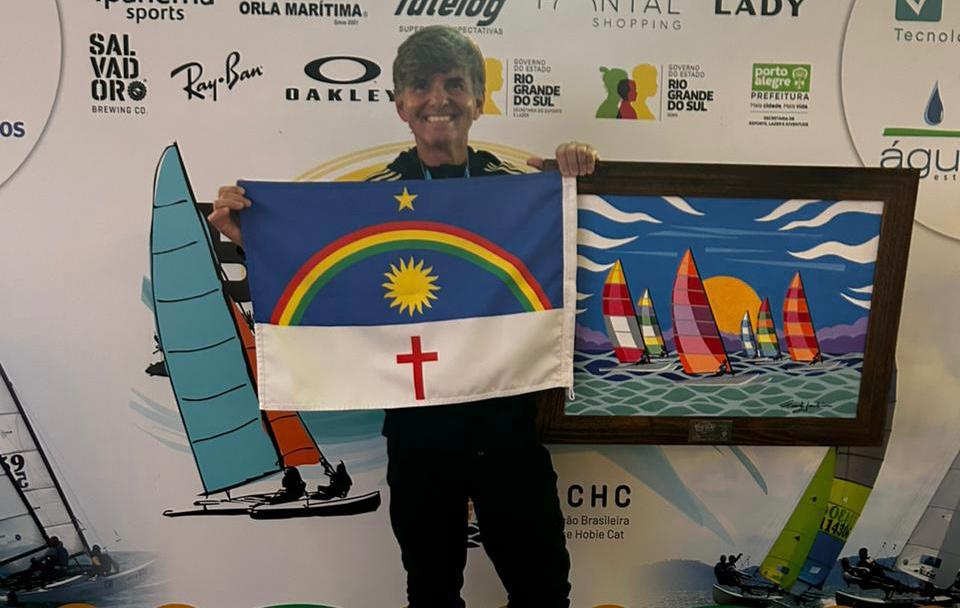 Ricardo Dubeux levou a bandeira de Pernambuco ao lugar mais alto do pódio 