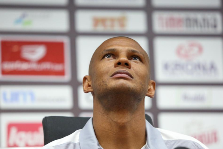 Durante o bate-papo, o arqueiro falou sobre diversos assuntos