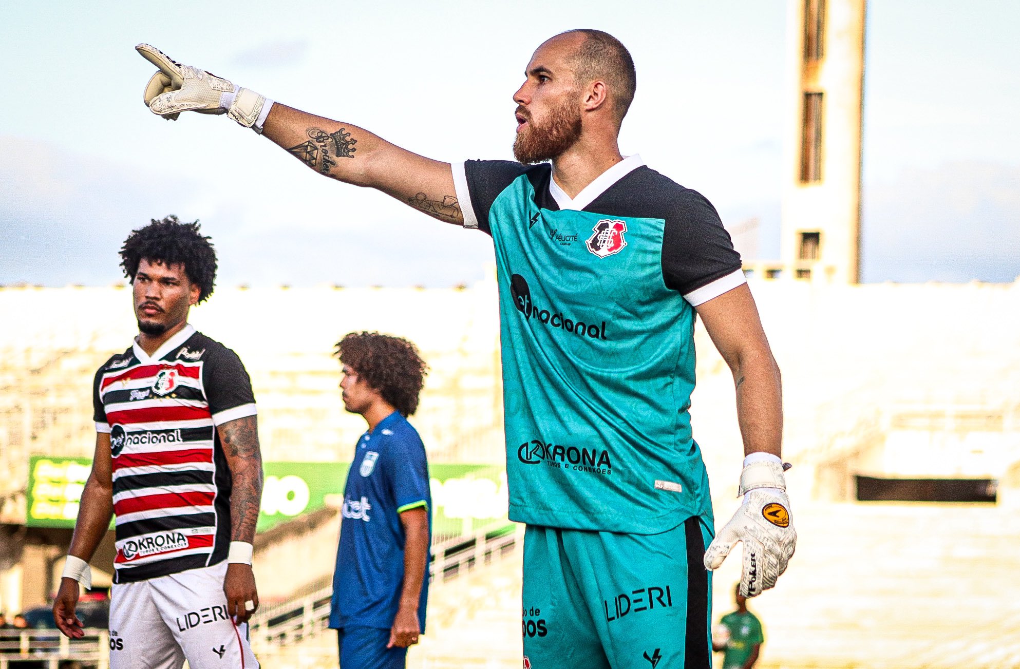 Goleiro foi titular no primeiro desafio da pré temporada do Santa Cruz
