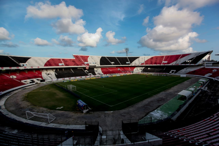 Estádio do Arruda, casa da Cobra Coral