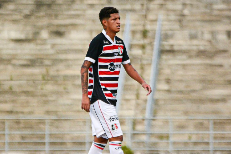 Matheus Matias se despede do Santa Cruz