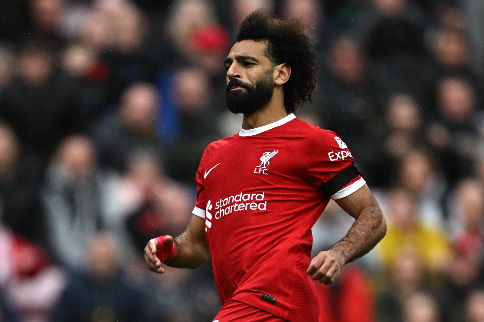 Salah comanda o ataque do Liverpool