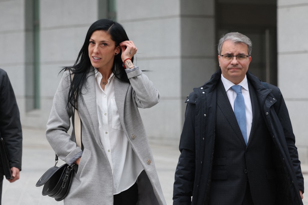 Jenni Hermoso após depoimento para a Justiça espanhola