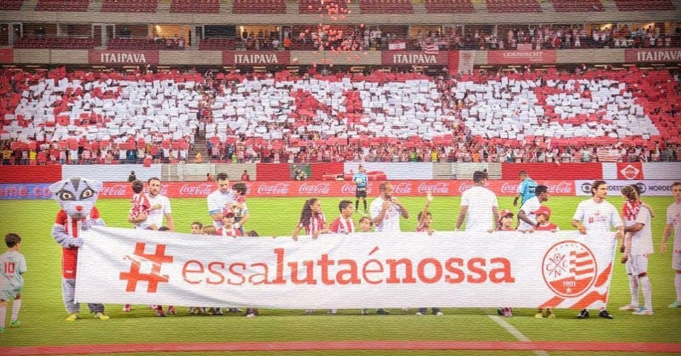 Torcida do Náutico na Arena de Pernambuco