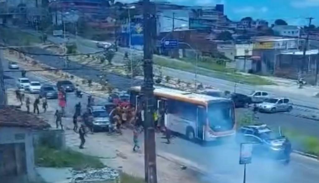 Muitas brigas foram registradas no clássico entre Sport e Santa Cruz