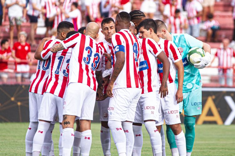 Timbu segue invicto nos Aflitos neste ano, com duas vitórias e um empate