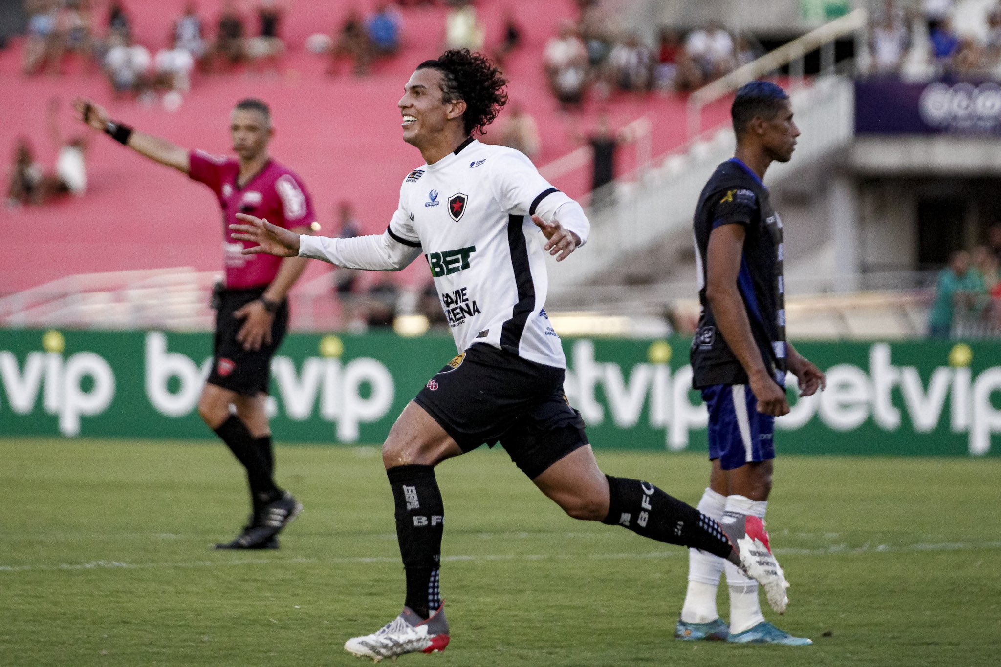 Bruno Leite, meia do Botafogo-PB