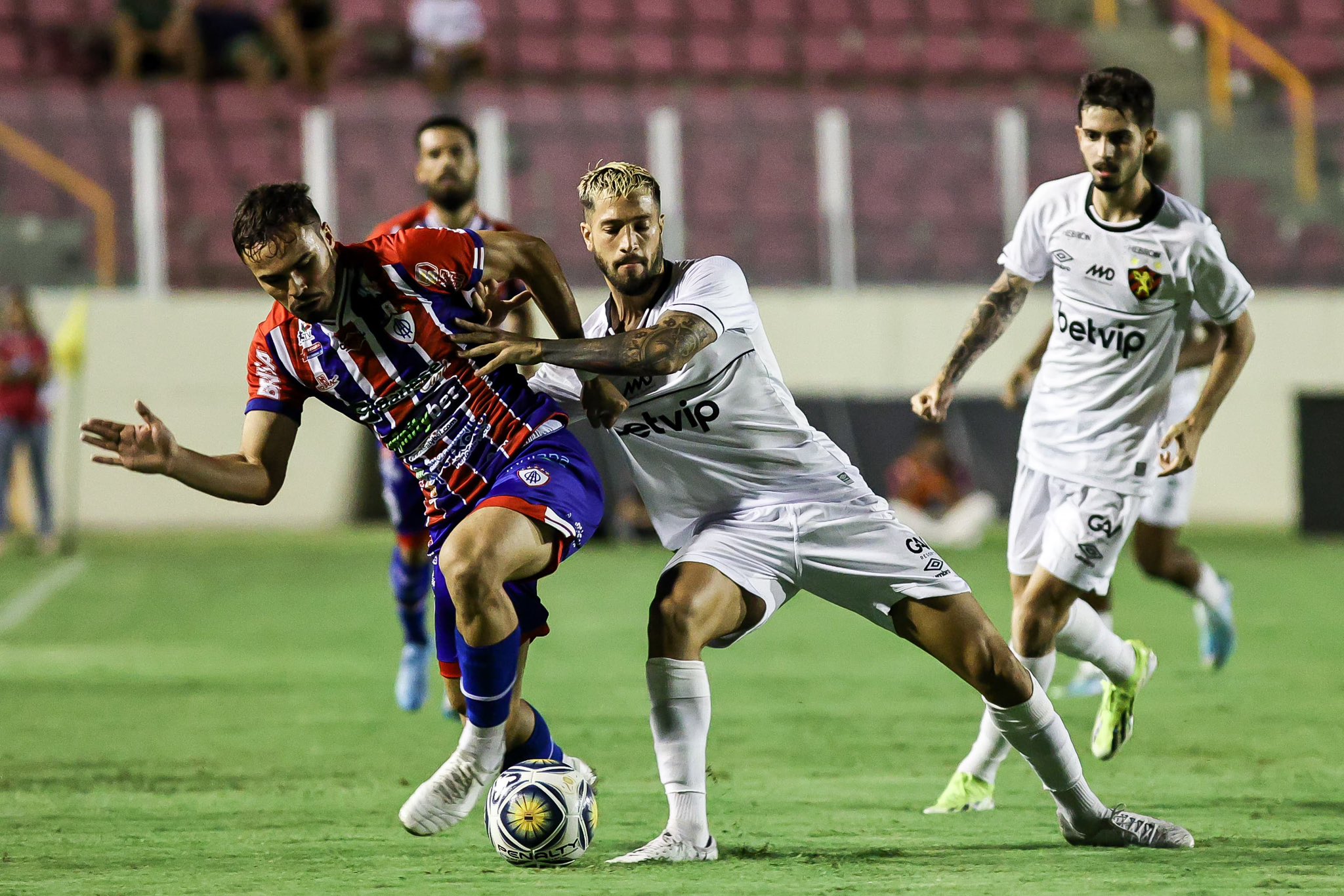 Sport conseguiu a sua segunda vitória consecutiva de virada na Copa do Nordeste