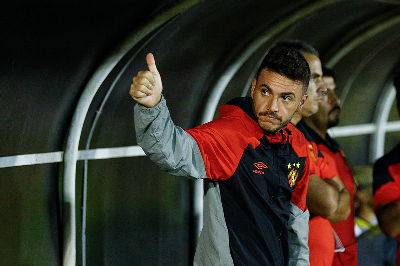 Mariano Soso tem bom rendimento nos números, mas Sport ainda não tem uma identidade