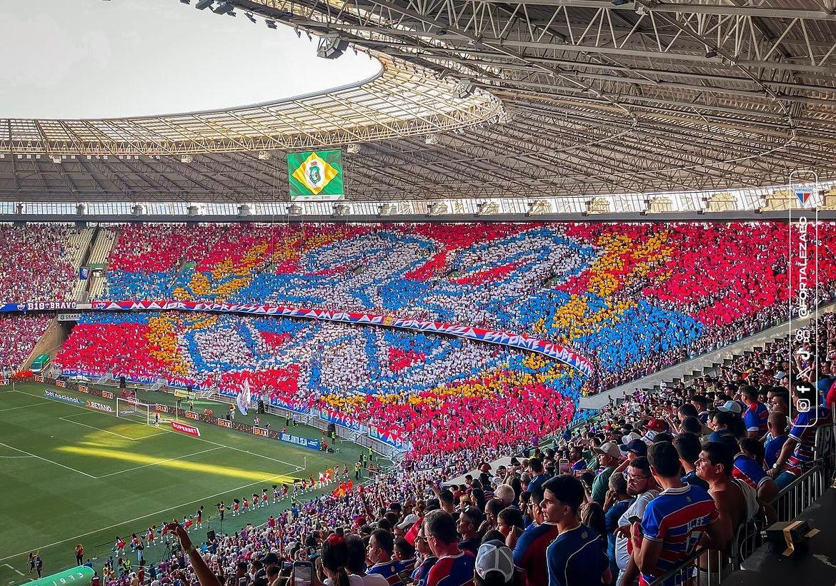 Torcida do Fortaleza voltou a fazer bela festa no Castelão, mas viu time levar empate do Ceará no final