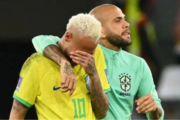 Daniel Alves é amigo íntimo de Neymar