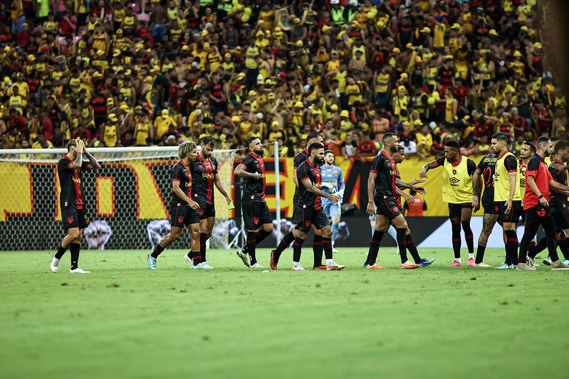 Mais de 25 mil torcedores estavam na arena na última quarta (21); agora, torcida só em jogos do estadual