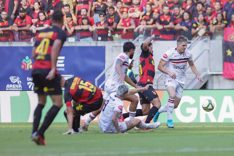 Sport venceu o Santa Cruz pela 1ª fase do Campeonato Pernambucano por 2x1