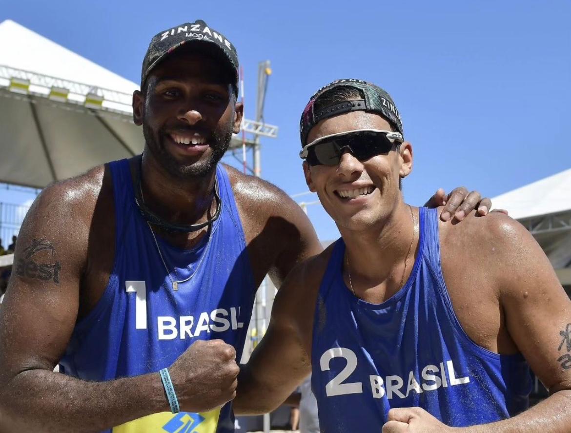 Evandro e Arthur seguem firme na corrida olímpica 