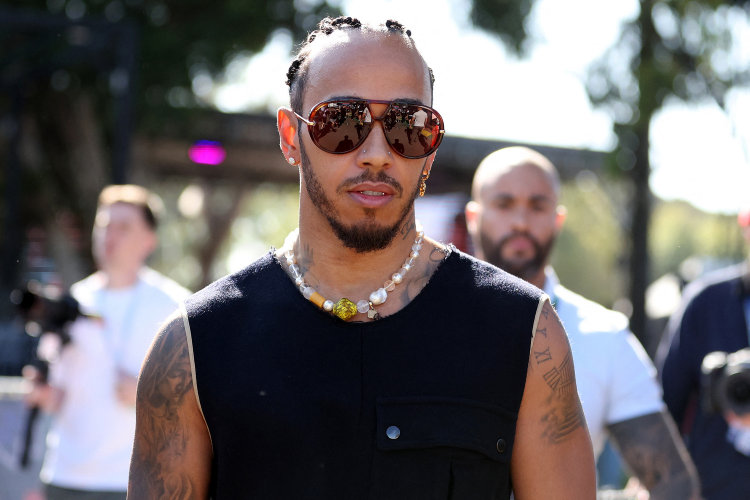 Com 335 GPs disputados, Lewis Hamilton é o 3º piloto com mais corridas na categoria