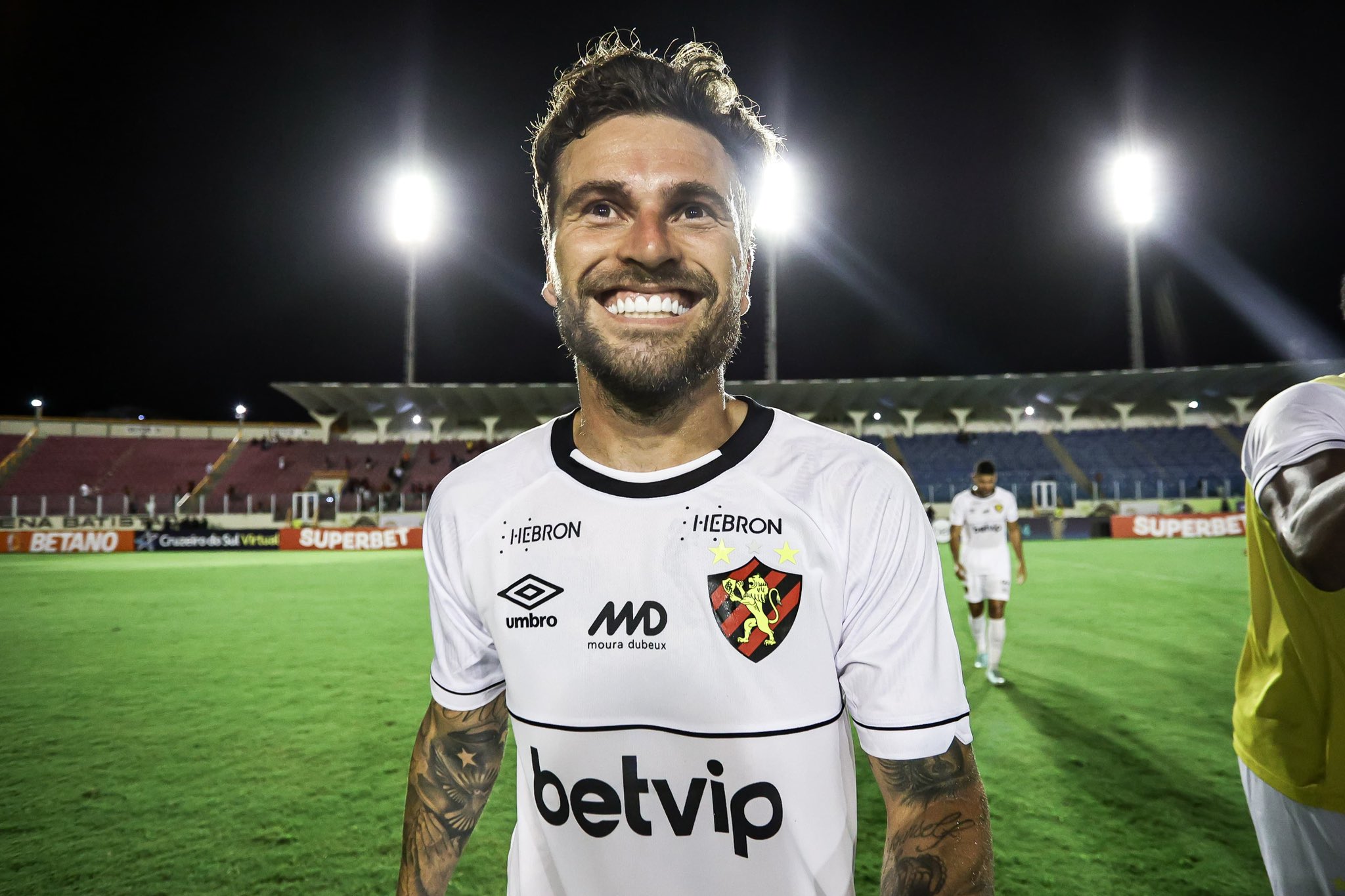 Lucas Lima voltou em grande estilo ao Sport após 10 anos longe da Ilha do Retiro