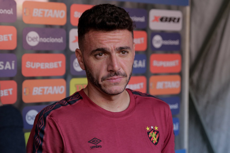 Mariano Soso elogia elenco após classificação na Copa do Nordeste