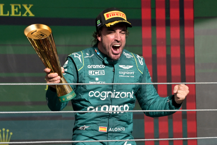 Na temporada passada, o bicampeão conseguiu cinco pódios nas seis primeiras corridas