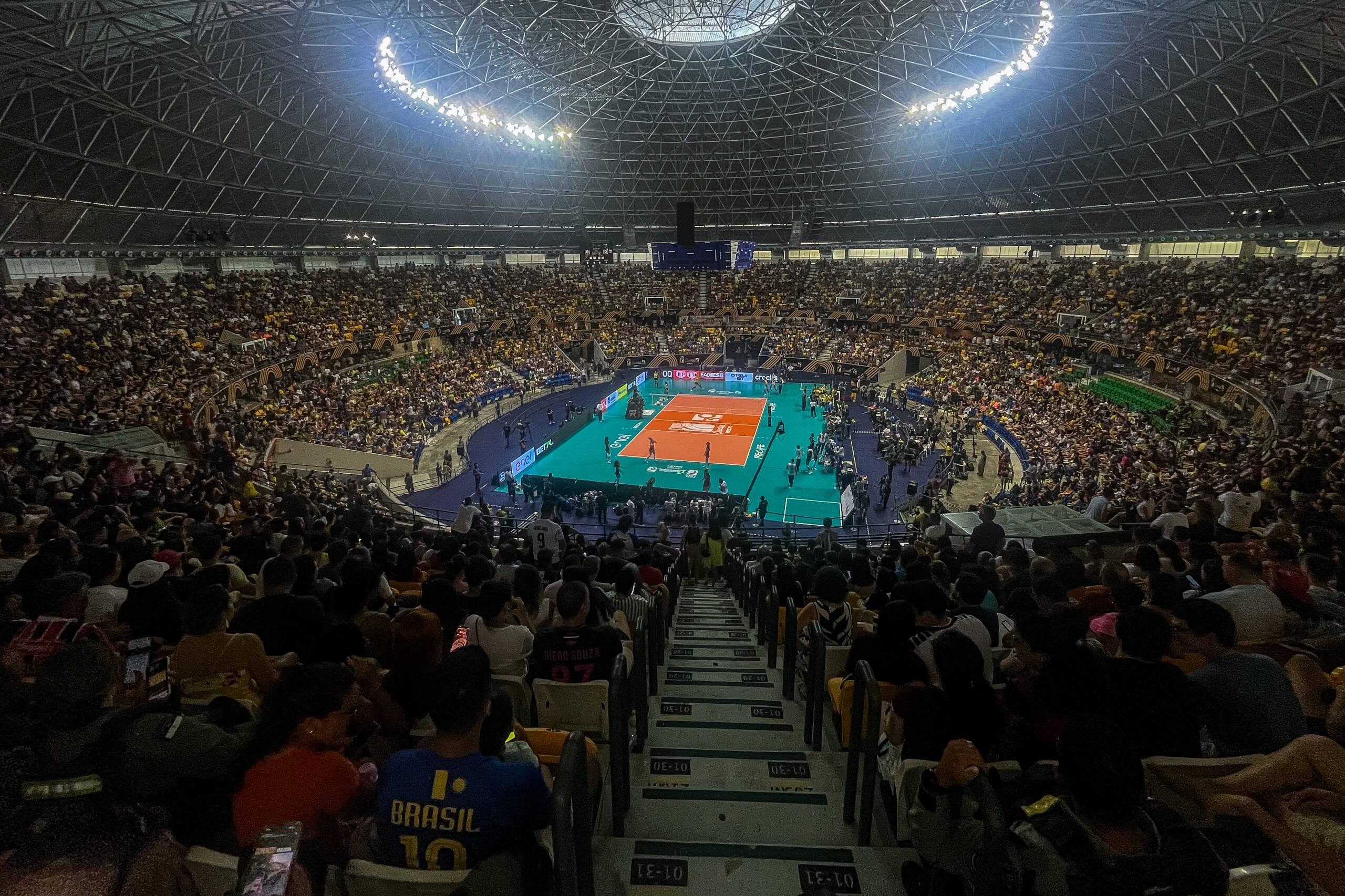 Geraldão ficou lotado para ver a final da Superliga Feminina, no último domingo (21)