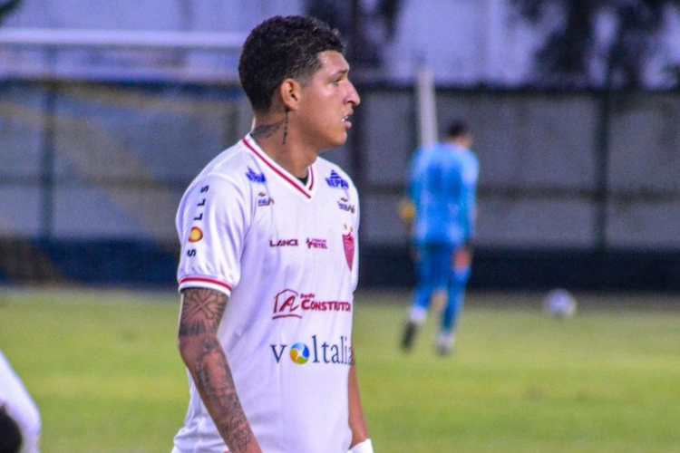 Matheus Matias retorna ao futebol depois de problema no coração