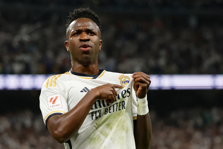 Ancelotti mudou a escalação do Real Madrid, colocou Vinícius Júnior e Rodrygo mais centralizados