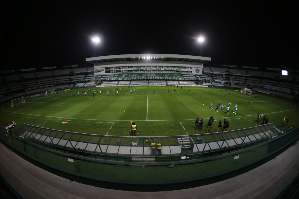 Estádio Couto Pereira será o palco de Coritiba e Sport nesta noite