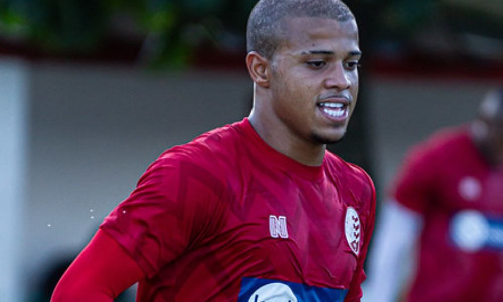 Leandro Kauã jogou seus primeiros minutos como profissional