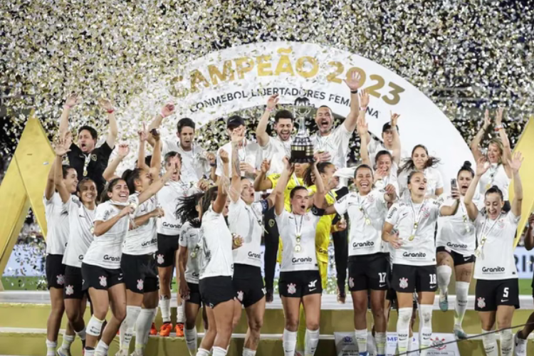 A Fifa anunciou uma competição feminina adicional, a ser disputada a partir de 2027 nos anos sem o Mundial de Clubes