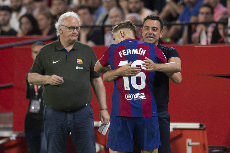 O Barcelona terminou em segundo, a dez pontos do campeão Real Madrid