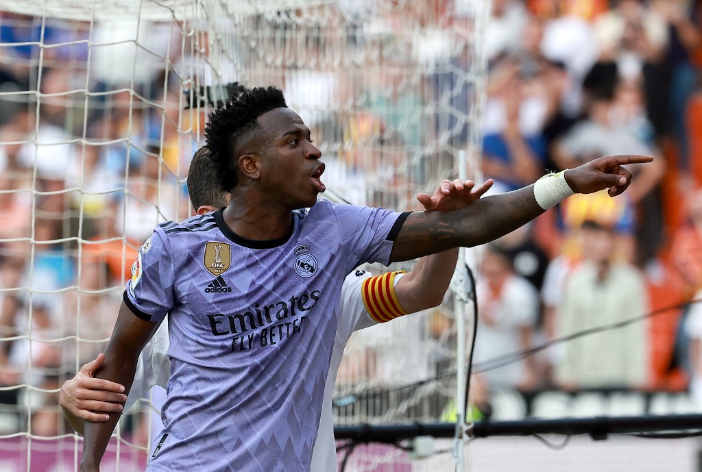 Vinicius Jr. foi vítima de ataques racistas no Mestalla durante partida entre Valencia e Real Madrid