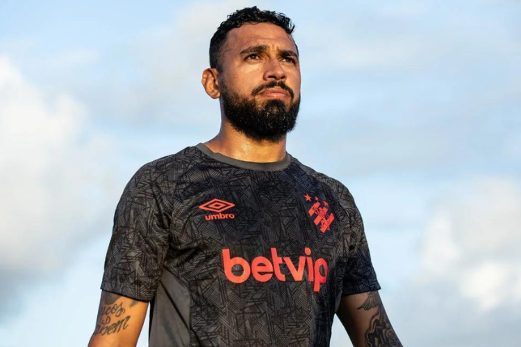 Felipe suspenso será desfalque do Sport diante do Mirassol