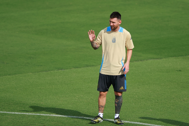O técnico Lionel Scaloni tem à disposição a base do time campeão mundial em 2022