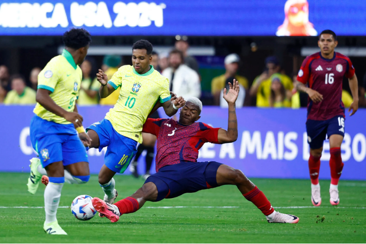 Brasil venceu a última partida por 4x1 contra o Paraguai
