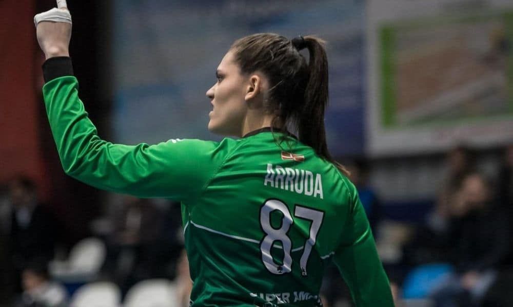 Renata Arruda, pernambucana goleira da Seleção Brasileira