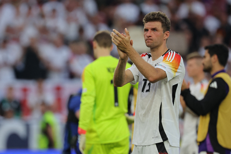 Müller deve continuar jogando pelo Bayern de Munique, com quem tem contrato até junho de 2025