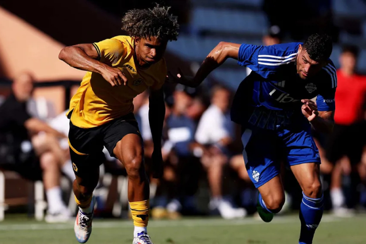 Pedro Lima foi testado no time titular do Wolves pelo técnico Gary O