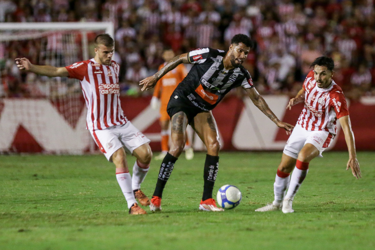 Em jogo movimentado nos Aflitos, Náutico e Athletic ficam no empate pela Série C