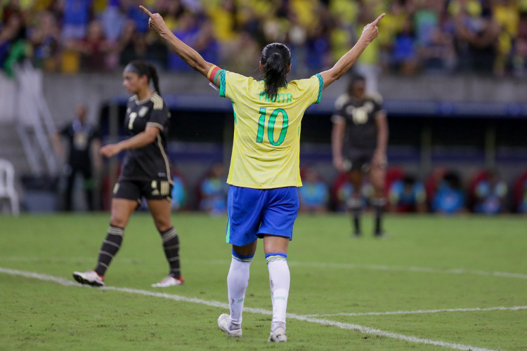 No quesito despedidas, uma das que mais chama a atenção da torcida brasileira é a da Rainha Marta