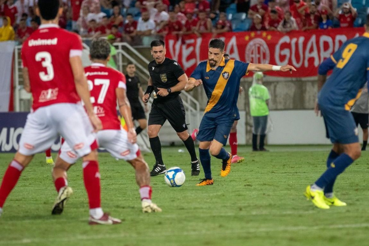 Retrô e América-RN fazem jogo decisivo da segunda fase