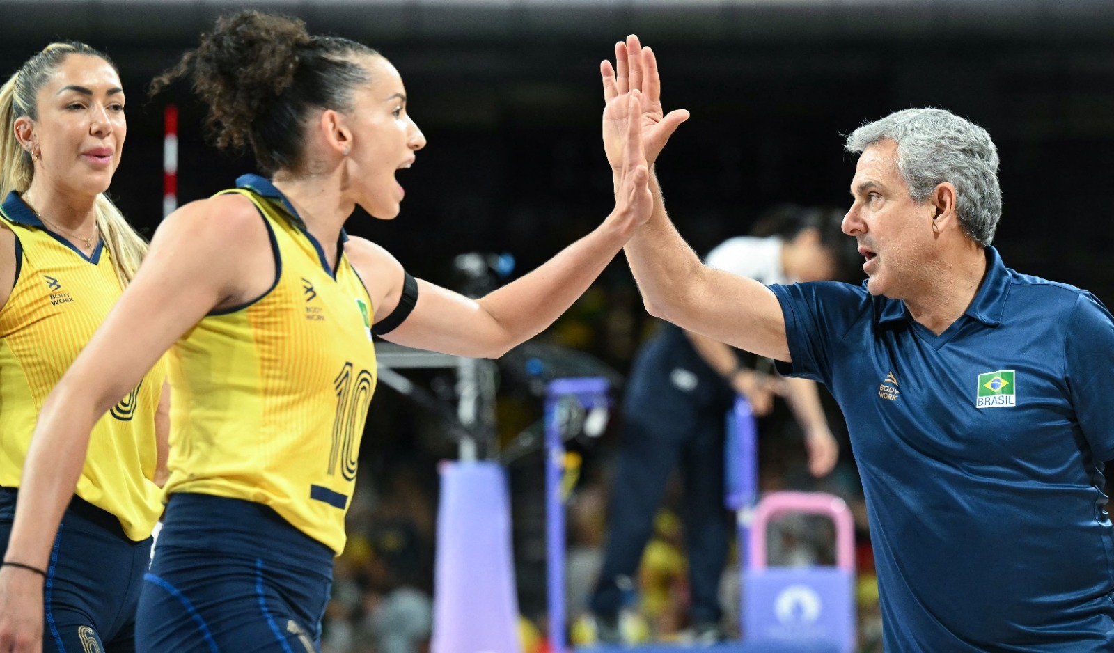 Brasil encara EUA na semifinal do vôlei