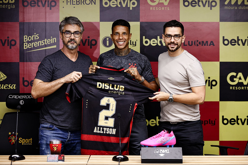 Allyson usará a camisa 2, que pertencia ao lateral-direito Pedro Lima