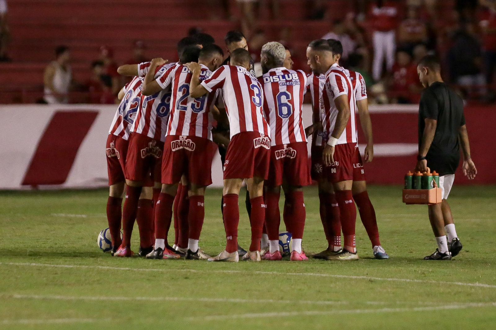 Embalado, Náutico precisa vencer para não depender de outros jogos
