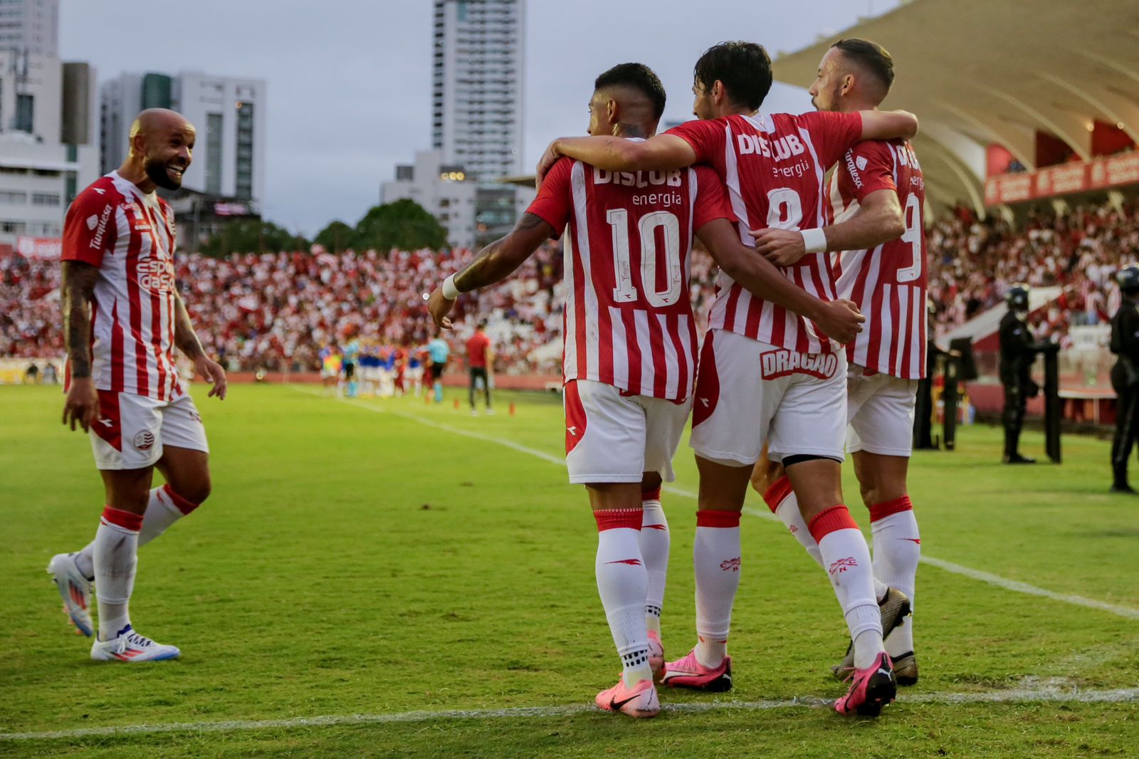 Náutico depende só de si para seguir buscando o acesso na Série C