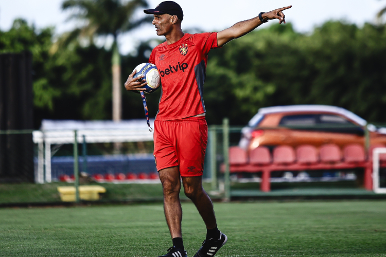 César Lucena será o técnico do Sport conta o Ituano