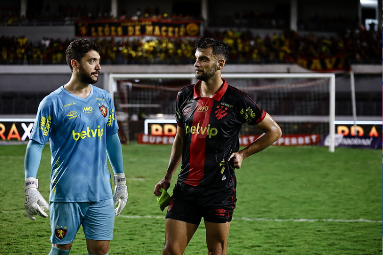 Com 10 pendurados, Sport enfrenta CRB neste domingo (15)