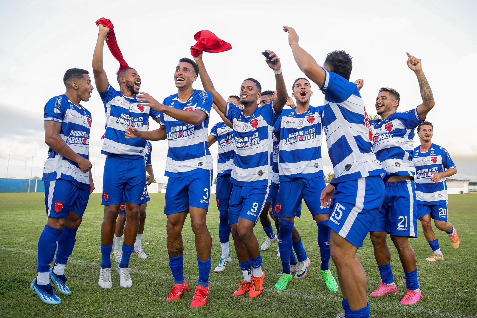 Jaguar conquista inédito acesso à elite pernambucana