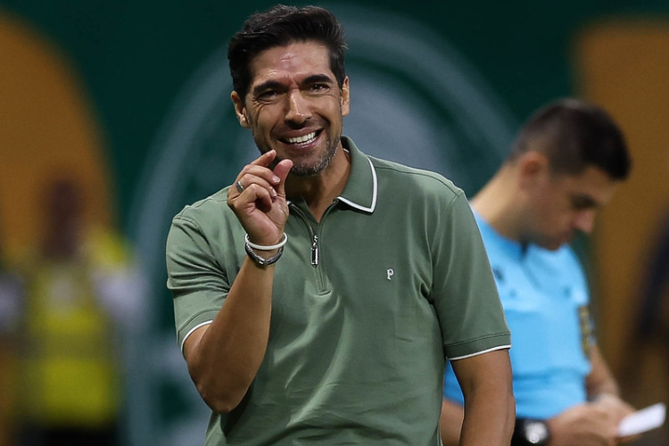 Abel Ferreira fala sobre futuro no Palmeiras